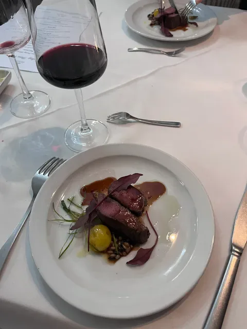 Pins On Lurline