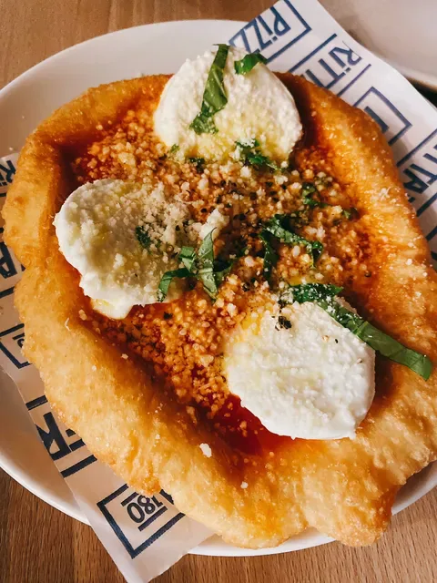 Pizza Fritta 180