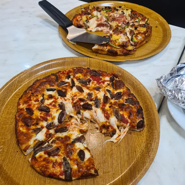 Pizza Inn