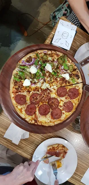 Pizza Luna