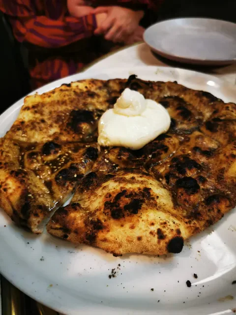 Pizza Madre