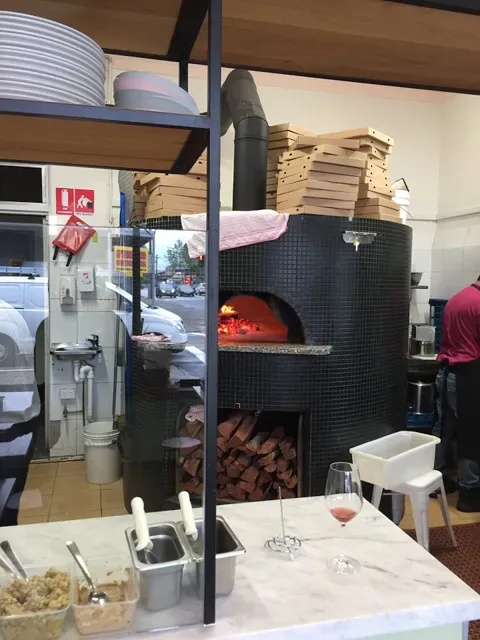 Pizza Madre