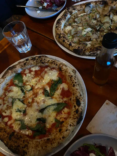 Pizza Madre