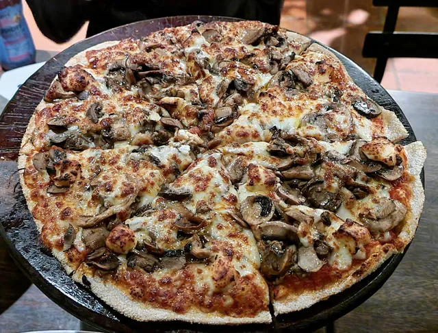 Pizza Moncur