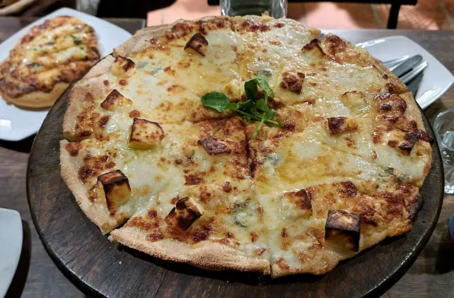 Pizza Moncur