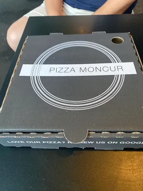 Pizza Moncur