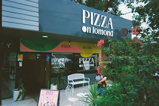 Pizza On Lomond