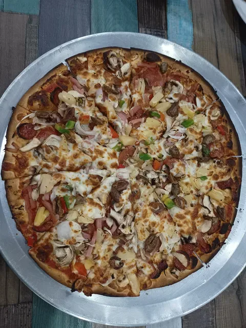 Pizza on the Horsley