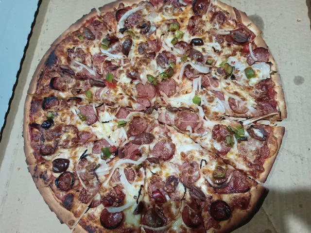 Pizza on the Horsley