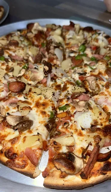 Pizza on the Horsley