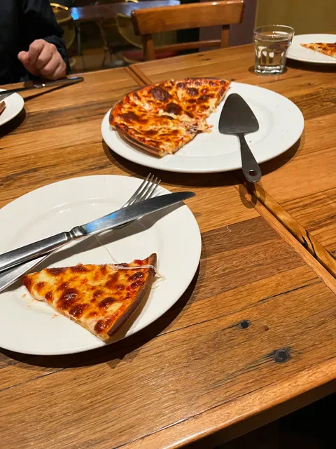 Pizza Tutti's