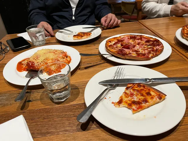 Pizza Tutti's