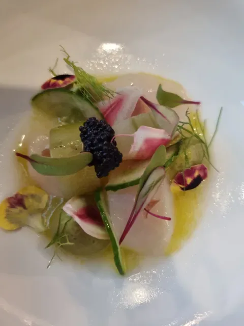 Quoi Dining Restaurant
