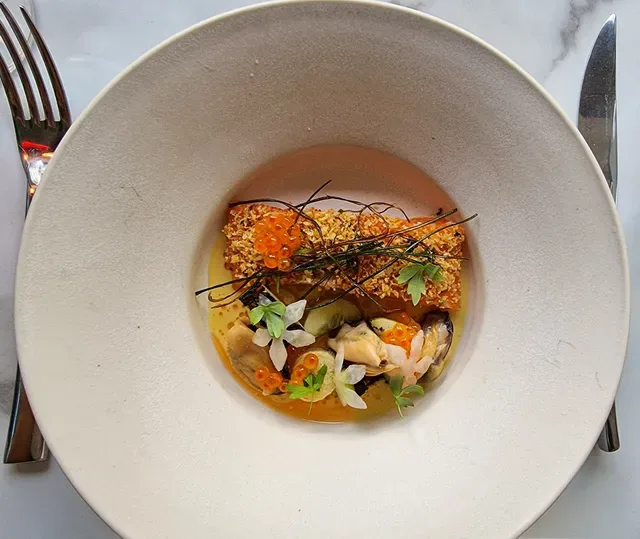 Quoi Dining Restaurant