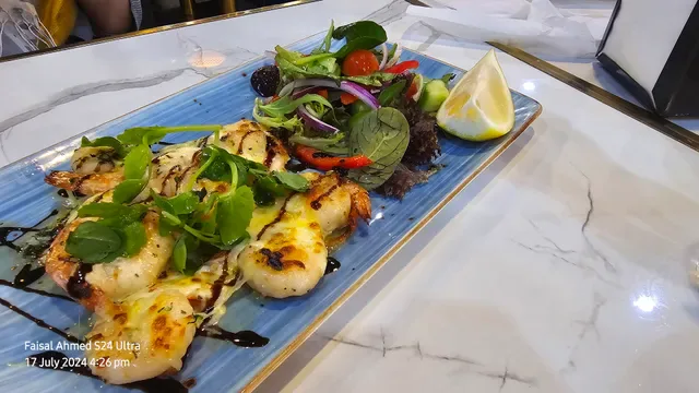 RASHAYS - Wetherill Park