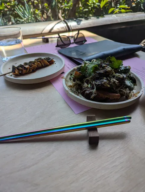 Rekodo Restaurant & Vinyl Bar