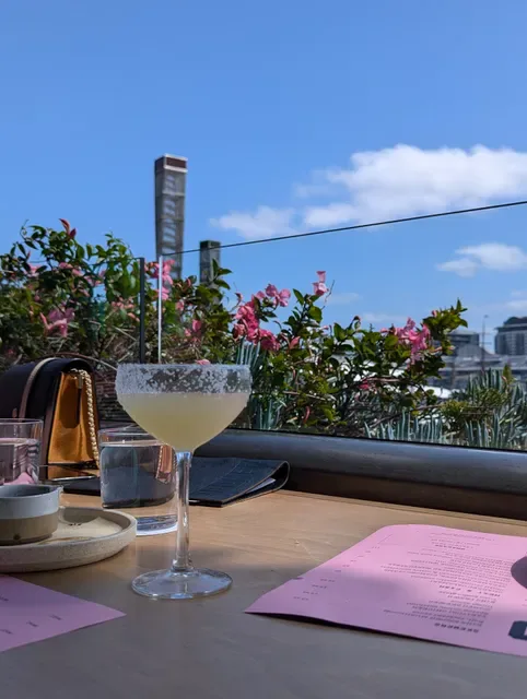 Rekodo Restaurant & Vinyl Bar