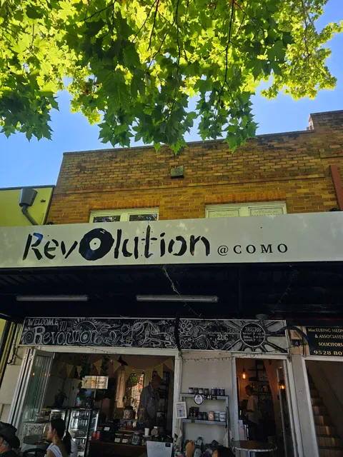 Revolution at Como