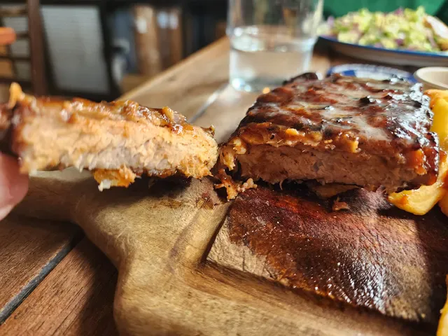 Ribs & Burgers Zetland