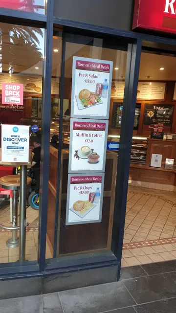 Romeo's Pie Cafe