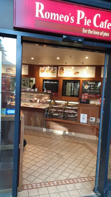 Romeo's Pie Cafe
