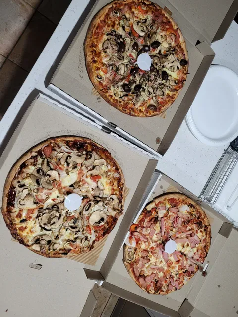 Ronnie's Pizza House