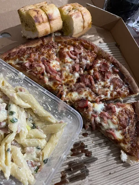 Ronnie's Pizza