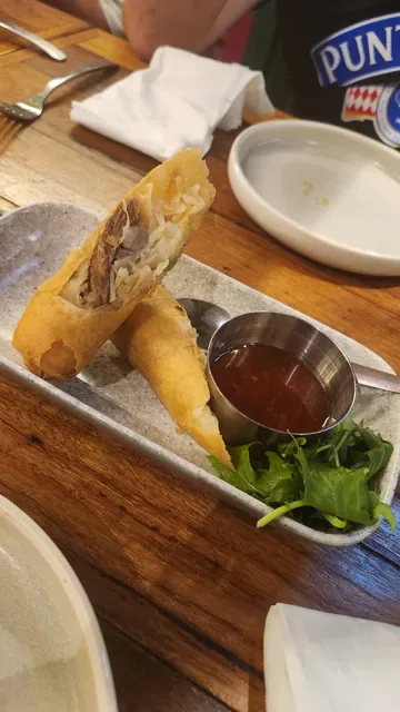 Ros Niyom Thai Restaurant and Bar (Kirrawee)