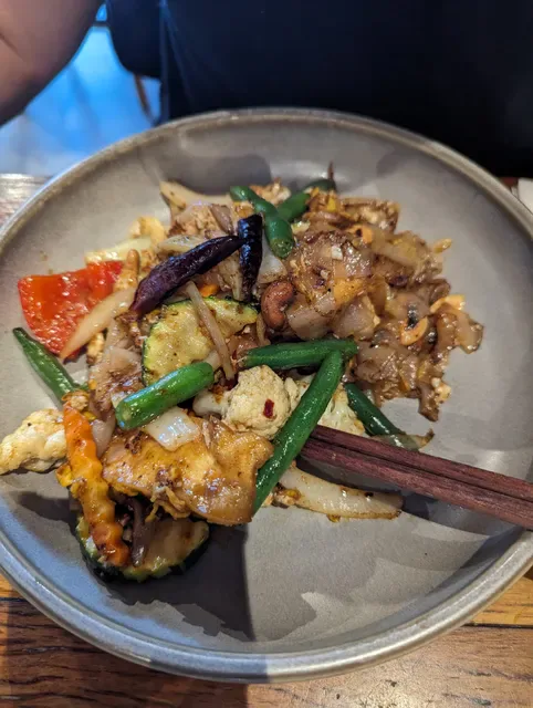 Ros Niyom Thai Restaurant and Bar (Kirrawee)