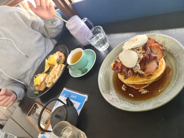 Roseberry Street Cafe