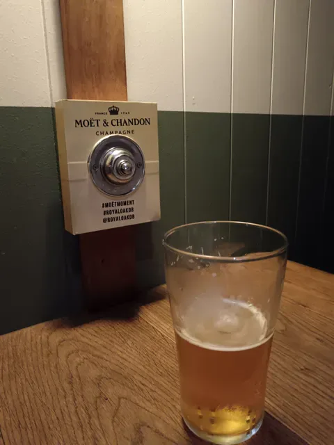 Royal Oak Hotel