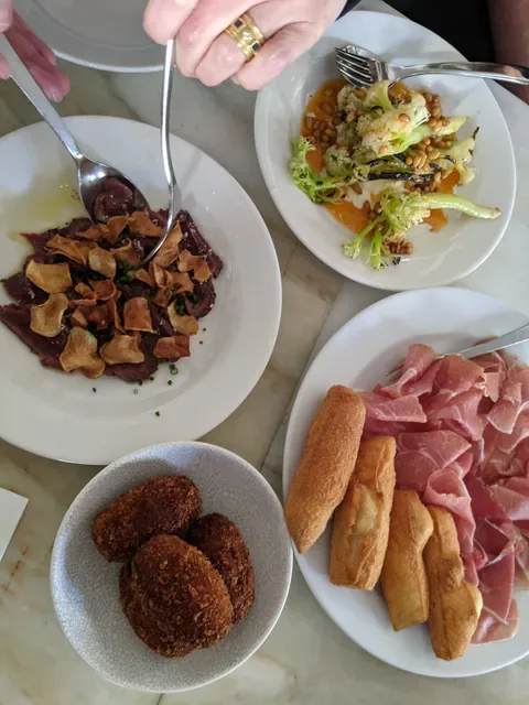 Sagra Restaurant