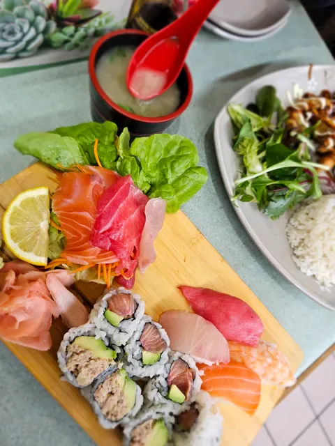 Sakura Fresh Sushi Revesby