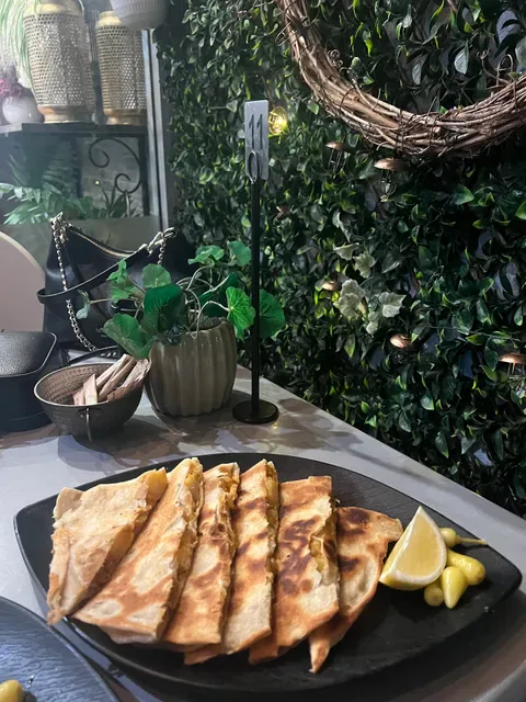 Saray Sweets