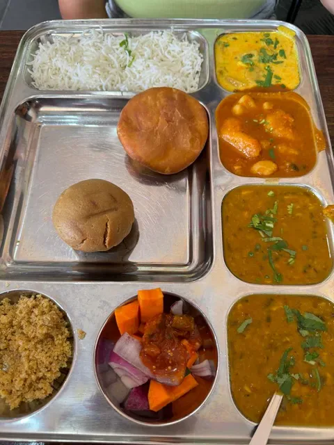 Savariya - Pure Vegetarian Eatery