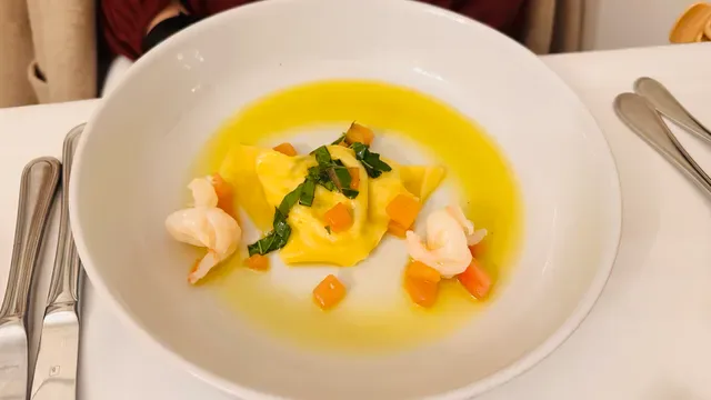 Saveur Restaurant