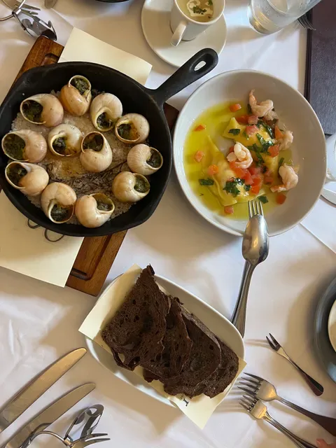 Saveur Restaurant