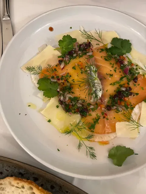Saveur Restaurant