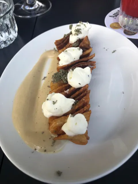 Sella Vinoteca