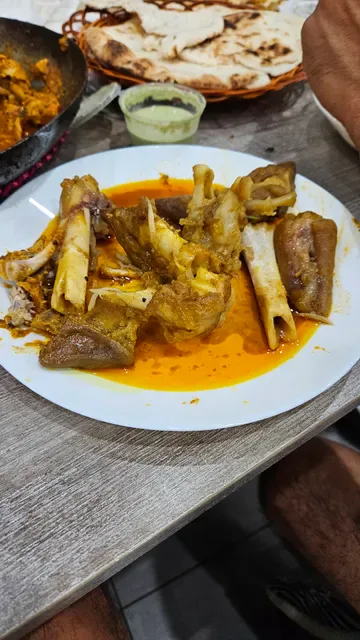 Shaahi Lounge