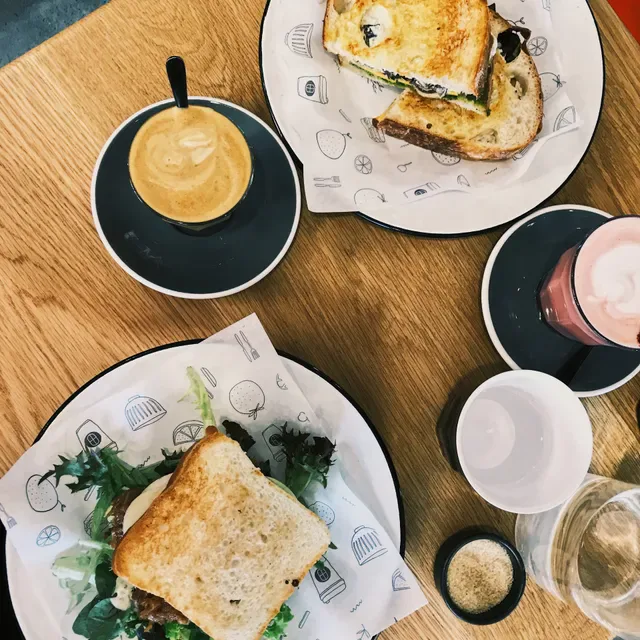 Shift Eatery