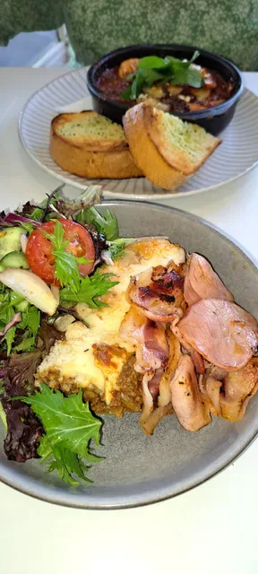 Sideways Deli Cafe