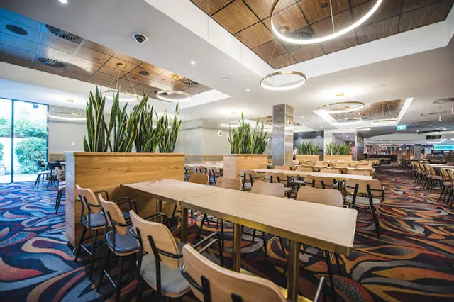 Signatures Buffet