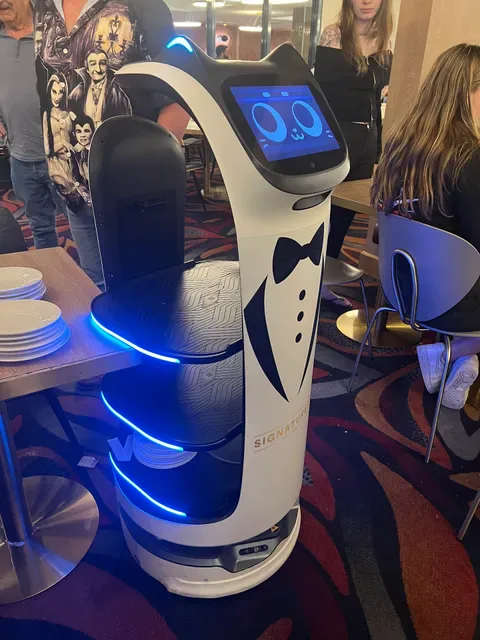 Signatures Buffet