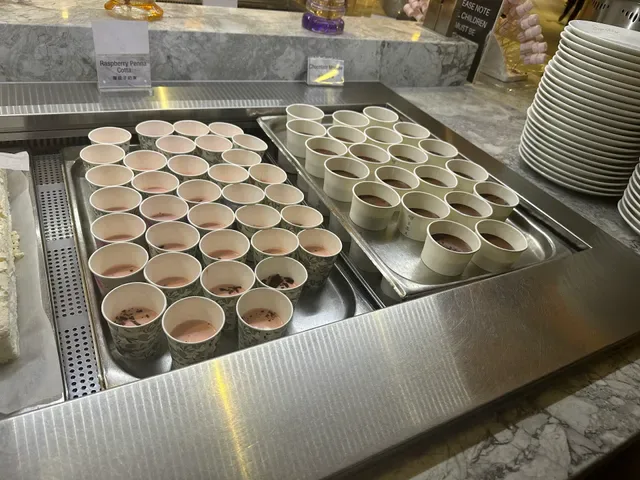 Signatures Buffet