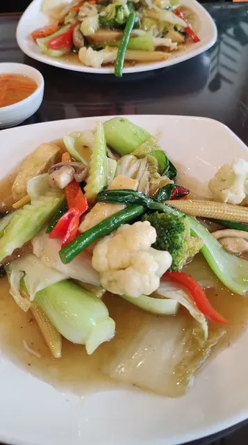 Simple Asian Vegetarian Cuisine