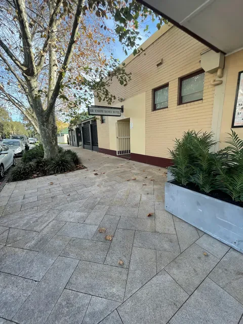 Sir Joseph Banks Hotel