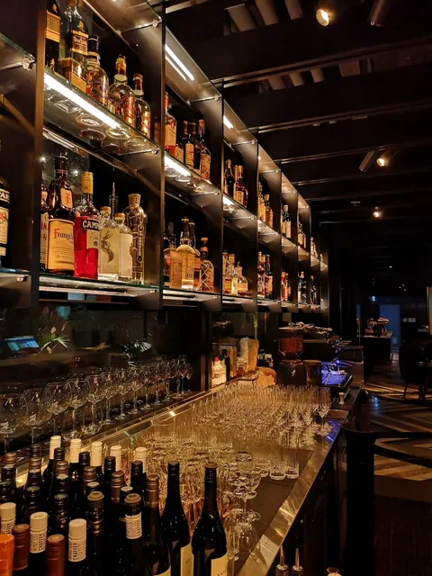 Solander Dining and Bar