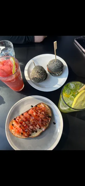 SparQling Pizza & Grill