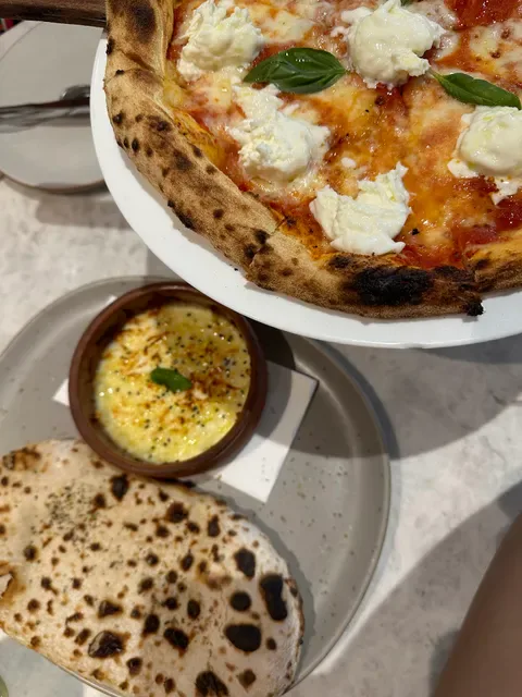 SparQling Pizza & Grill